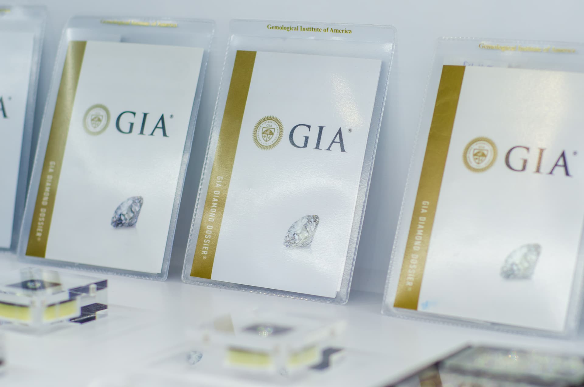 Expertise gemmologique diamant à Saint-Maur-des-Fossés